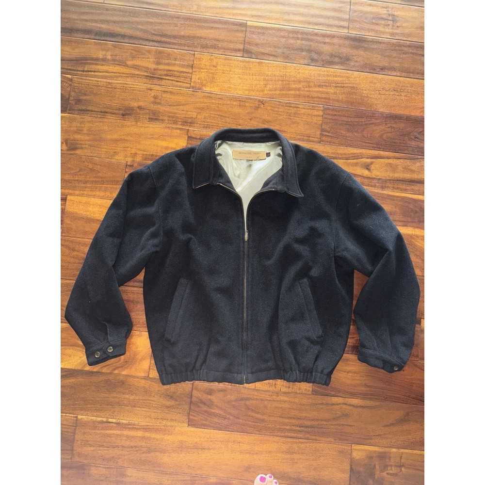 McKenzie Tribe black wool and cashmere Men's‎ coat with 100% leather trim Size L